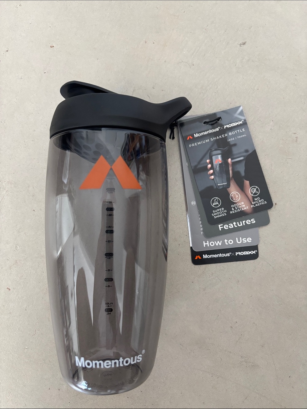 NWT Momentous Promixx Premium Shaker Bottle 24oz/700ml